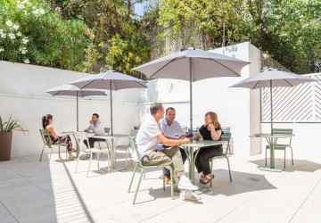 espace coworking terrasse a marseille prado